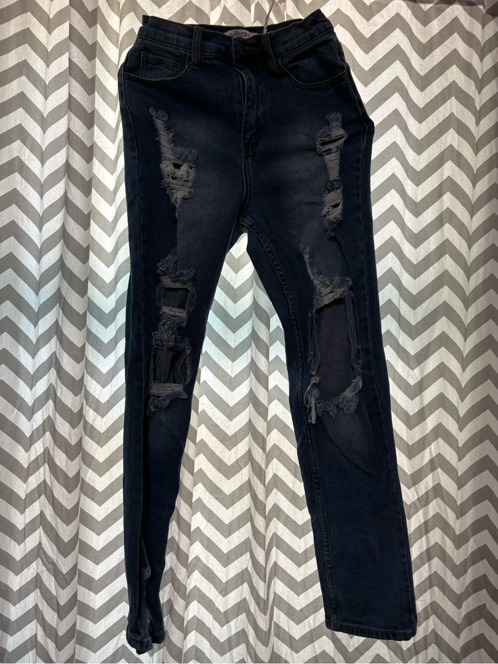 Vibrant Black Distressed Straight-Leg Jeans